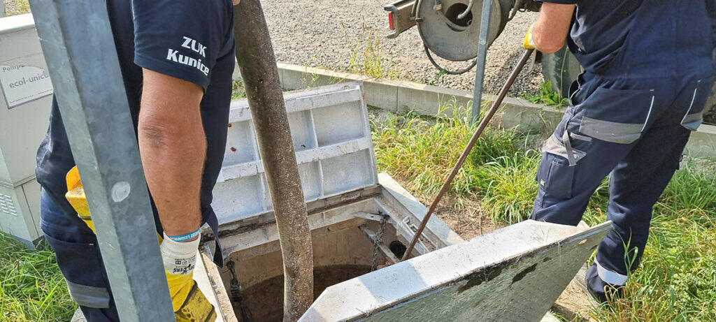 ZUK przy pracy - fotografia